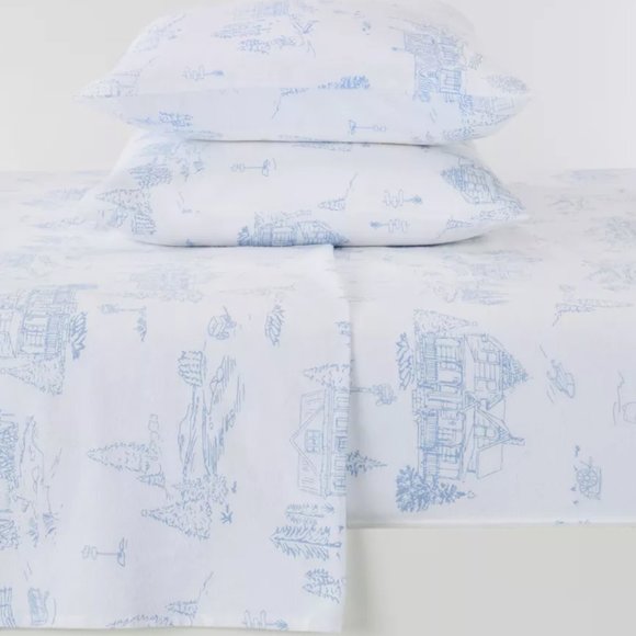 SNOWTOWN Cotton Flannel Sheet Set - Blue/White Toile Holiday QUEEN Size Set - Picture 2 of 6